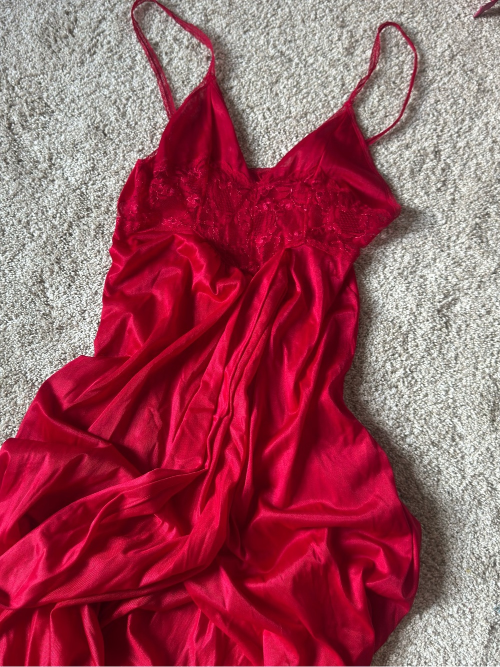 Red Satin Lace Chemise Nightgown - Retro Vintage - Picture 1 of 8